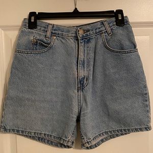 Light Wash Vintage Jean Shorts